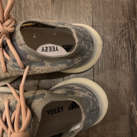 Yeezy 380 Mist - Picture 4 of 5